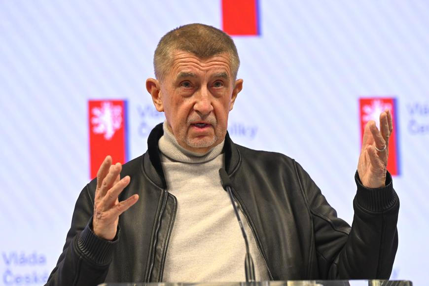 "51,90 za naftu? Nehorázná cena." Babiš vyzval distributory, ať okamžitě zlevní