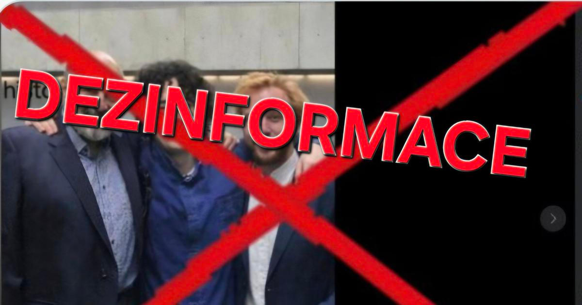 Policie řeší falešnou fotku, kde jsou Minář, Halík a muž obviněný z terorismu