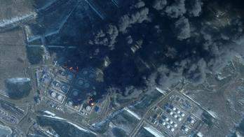 Tento satelitní snímek pořízený 23. března 2026 společností Planet Labs PBC zachycuje kouř stoupající z ruského ropného terminálu v Primorsku, nejvýznamnějšího ruského nakládacího přístavu v Baltském moři, po útoku dronů, k němuž se přihlásila Ukrajina. Ruský přístav Primorsk, ležící poblíž finské hranice, utrpěl škody při poslední sérii útoků dronů, oznámil 23. března 2026 guvernér regionu, přičemž odpovědnost za útok převzala Ukrajina.