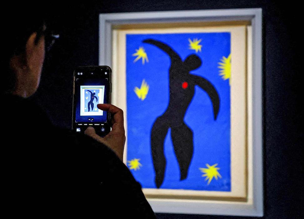 Škoda tyhle fotky minout: rozevlátá arcibiskupka, žokej ná býku nebo pocta legendě