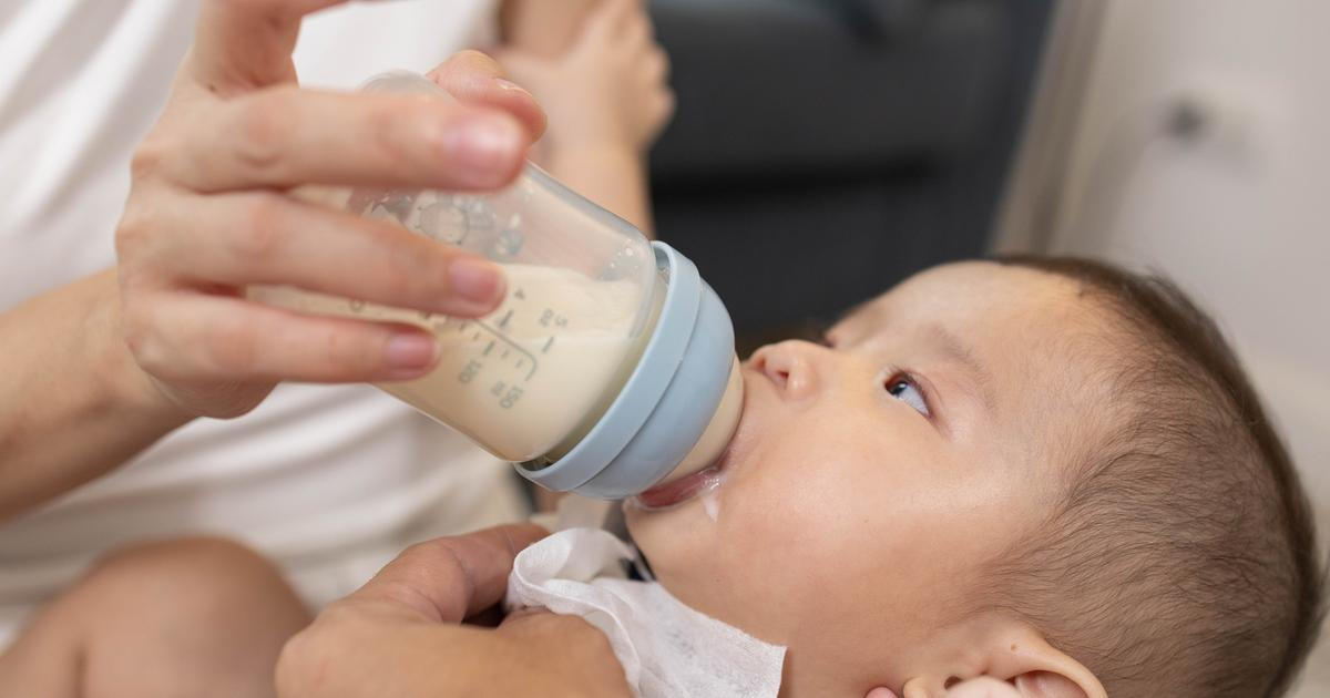 "Zkontrolujte si kojeneckou výživu." Hygiena odhalila příkrmy s nebezpečnými toxiny