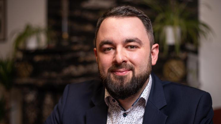 Poslední roky strávil Filip Říha jako obranný poradce české mise při OBSE ve Vídni. Teď se vrací domů a místo obrany zakotví na ministerstvu vnitra.