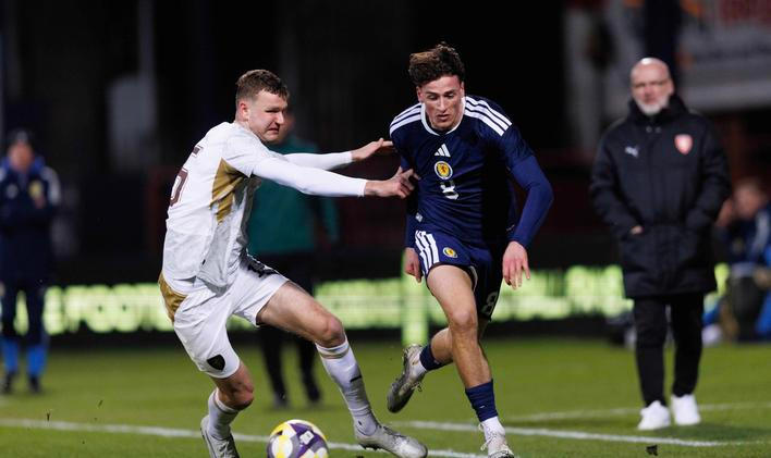 Ondřej Čoudek v zápase Skotsko - Česko v kvalifikace ME ve fotbale do 21 let