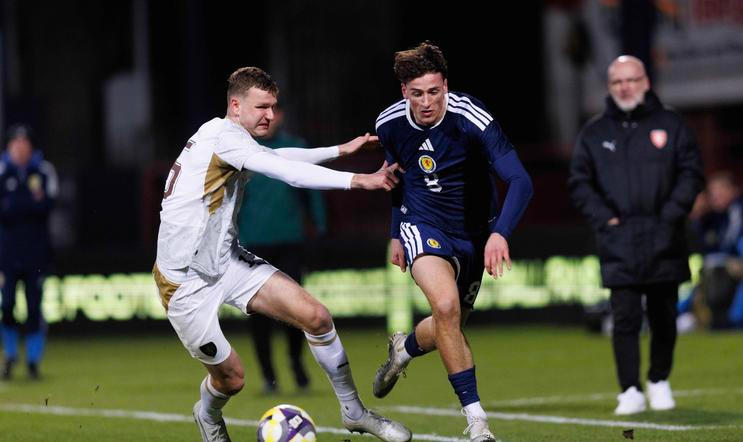 Ondřej Čoudek v zápase Skotsko - Česko v kvalifikace ME ve fotbale do 21 let