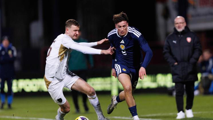 Ondřej Čoudek v zápase Skotsko - Česko v kvalifikace ME ve fotbale do 21 let