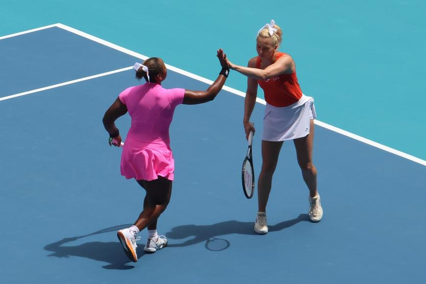 Senzace! Siniaková s parťačkou zakončily jízdu Miami titulem, Češka má raritní trofej