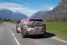 To je větší než Kodiaq: má delší karoserii i rozvor náprav.