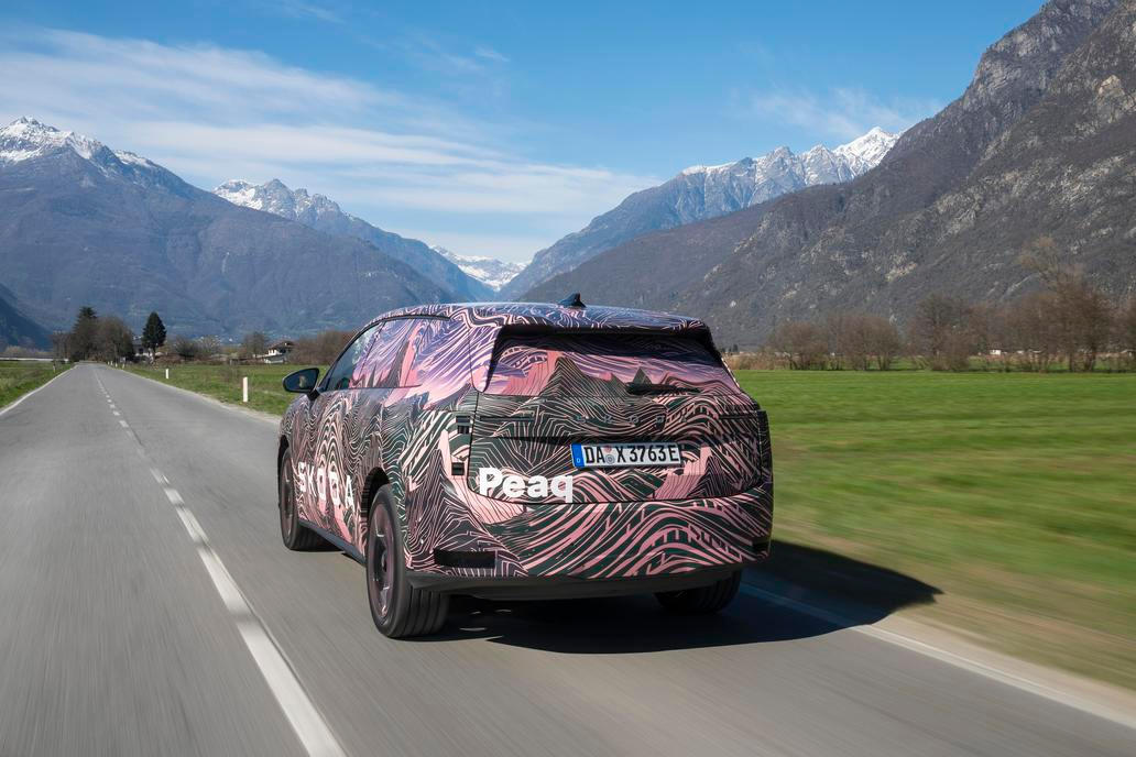 To je větší než Kodiaq: má delší karoserii i rozvor náprav.