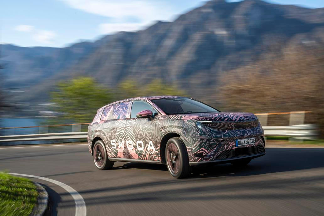 Kromě jiného bude také každé auto vybaveno funkcí V2L, tedy bude fungovat jako obří powerbanka.