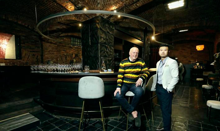 Miroslav Šole & Christian Chu, Levitate, restaurace, ocenění, magazín Ekonom