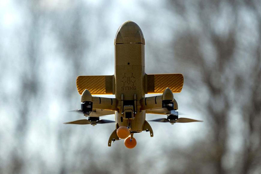 "Lego od žen v domácnosti." Německý zbrojař zpochybnil ukrajinské drony, Kyjev zuří