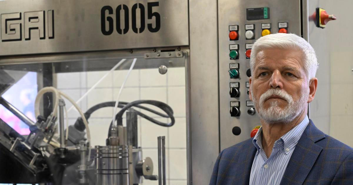 Prezident Pavel udělil čtyři nové milosti. Přihlédl k péči o dítě i vážné nemoci