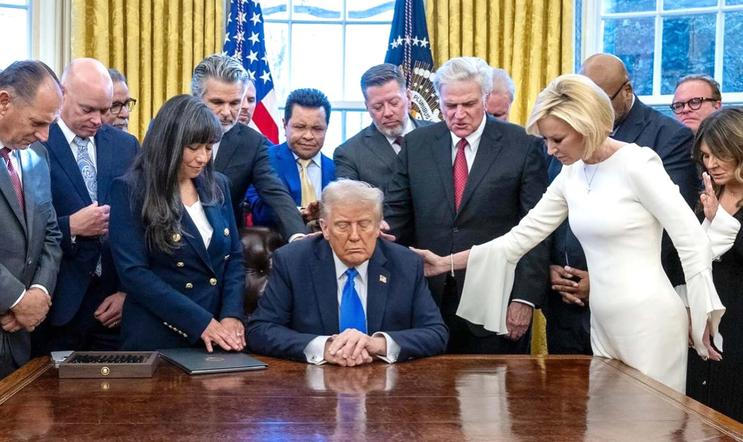 „Bůh vás nevyslyší vaše modlitby!“ Papežova tvrdá slova zahájila "Svatý týden" 