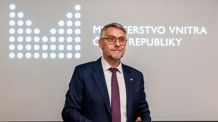 Lubomír Metnar, ministr vnitra, politik