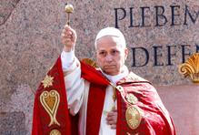 „Bůh nevyslyší vaše modlitby!“ Papežova tvrdá slova zahájila Svatý týden