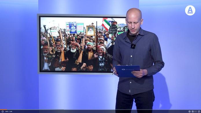 Húsíi kontrolovaná úžina se jmenuje Báb-al-Mandab (česky Brána slz/nářků) a její příběh je až bolestně podobný Hormuzskému průlivu.