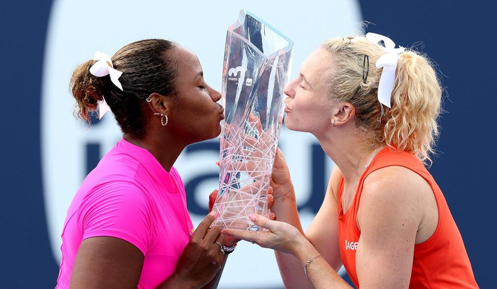 Taylor Townsendová a Kateřina Siniaková