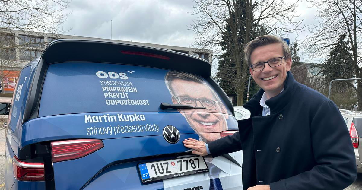 „Vláda“ ODS vyrazila v bílých teniskách do rajónu „zběha“. Vytáhla i nečekaná témata