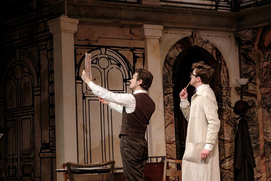 Z inscenace Fellnerův Helmer a Helmerův Fellner.