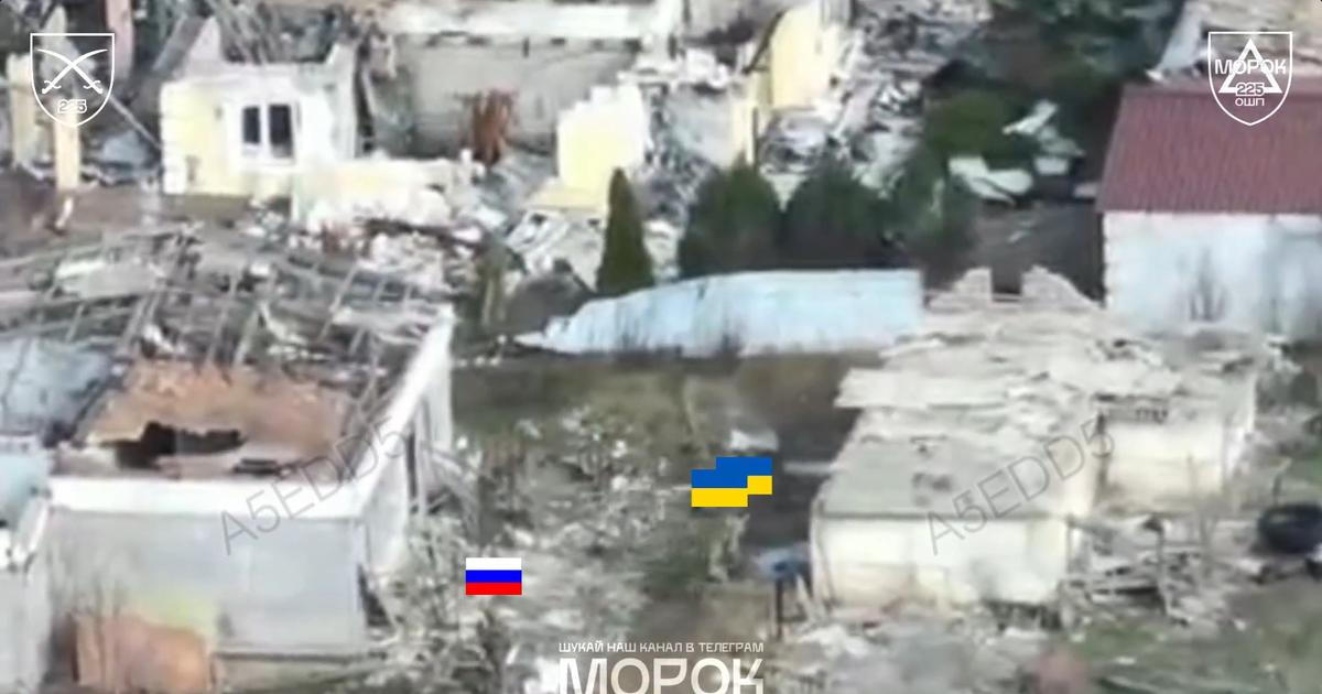 Ukrajinští vojáci už měli svázané ruce a čekalo je ruské zajetí. Pak přiletěl dron