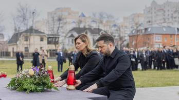 Ukrajinský prezident Volodymyr Zelenskyj s manželkou Olenou na pietní akci v Buči, 31. března 2026.