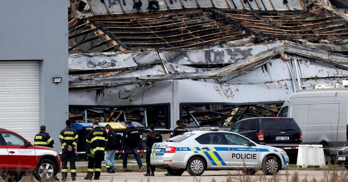 Polská tajná služba zadržela dva lidi kvůli požáru v české zbrojovce