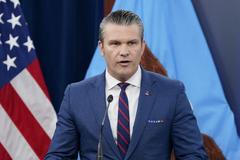 Americký ministr obrany Pete Hegseth.