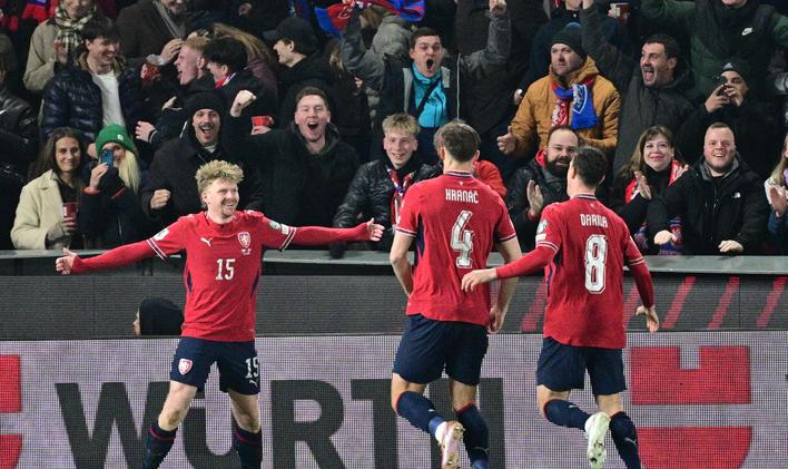 Češi slaví gól v zápase kvalifikace o postup na MS Česko - Dánsko