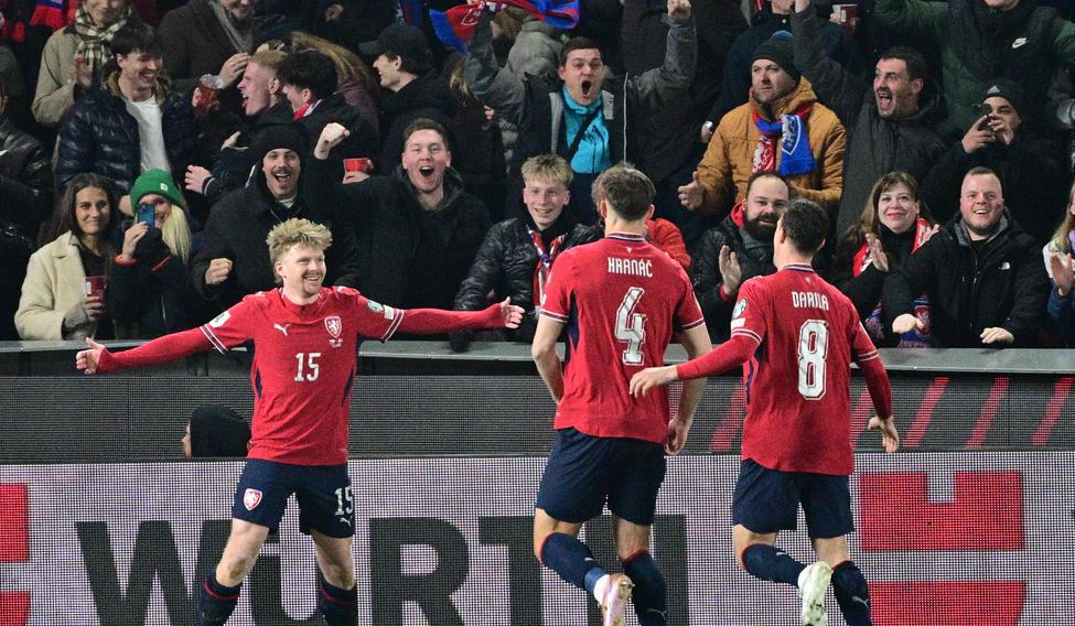 Češi slaví gól v zápase kvalifikace o postup na MS Česko - Dánsko