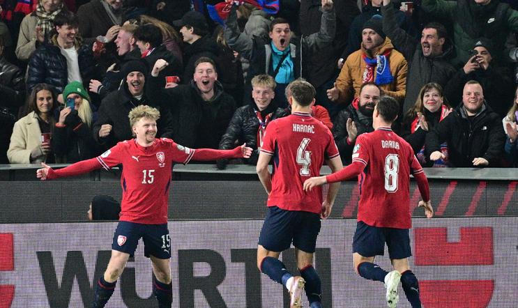 Češi slaví gól v zápase kvalifikace o postup na MS Česko - Dánsko