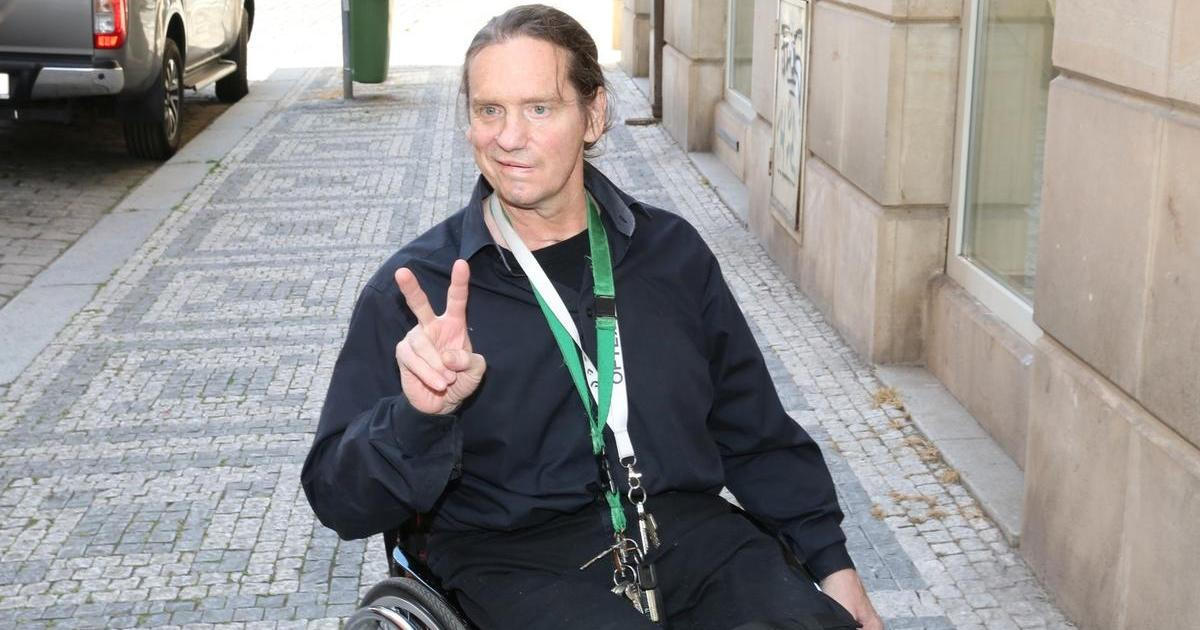 Je lepší být na vozíku než být s komunisty!“ říkával Jan Potměšil. Osudnou nehodu nevnímal jako trest – Žena.cz