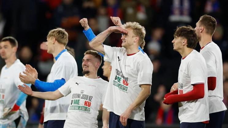 FIFA World Cup - UEFA Qualifiers - Finals - Czech Republic v Denmark