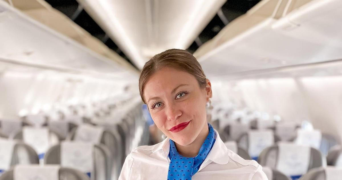 Letadlo v obýváku. Bývalá letuška si doma vybudovala netradiční studio a prozrazuje drsná fakta ze zákulisí