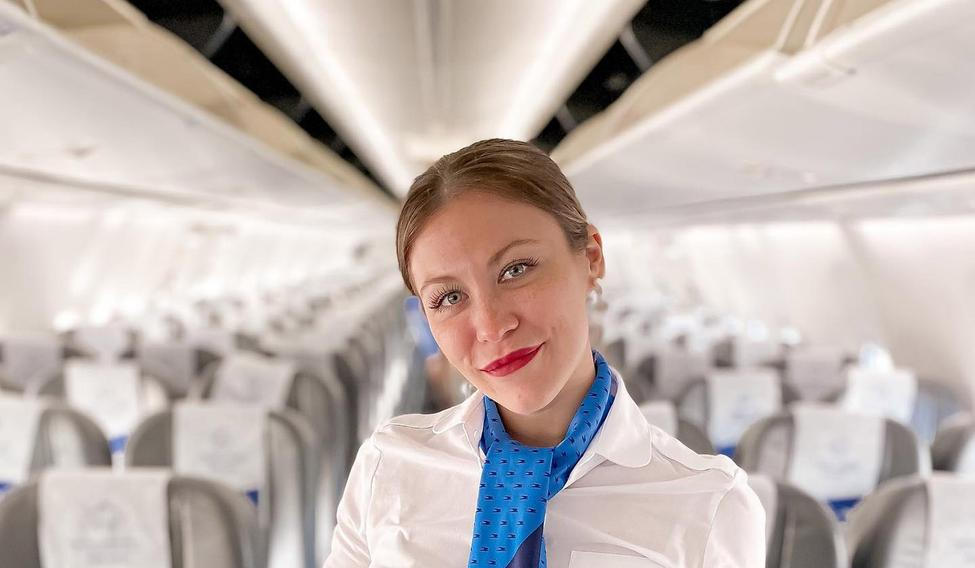VIDEO: Influencer flight attendant reveals she has own ‘PLANE’ in LIVING ROOM