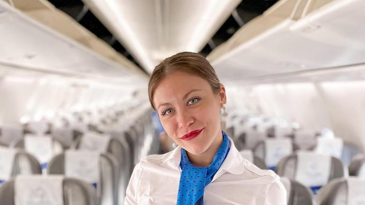 VIDEO: Influencer flight attendant reveals she has own ‘PLANE’ in LIVING ROOM