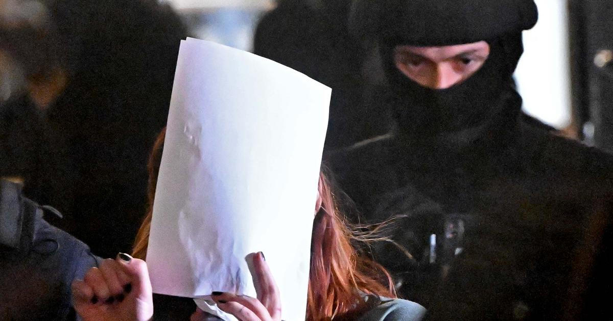 V případu požáru ve zbrojovce byl obviněn další člověk, jiný byl zadržen v Bulharsku