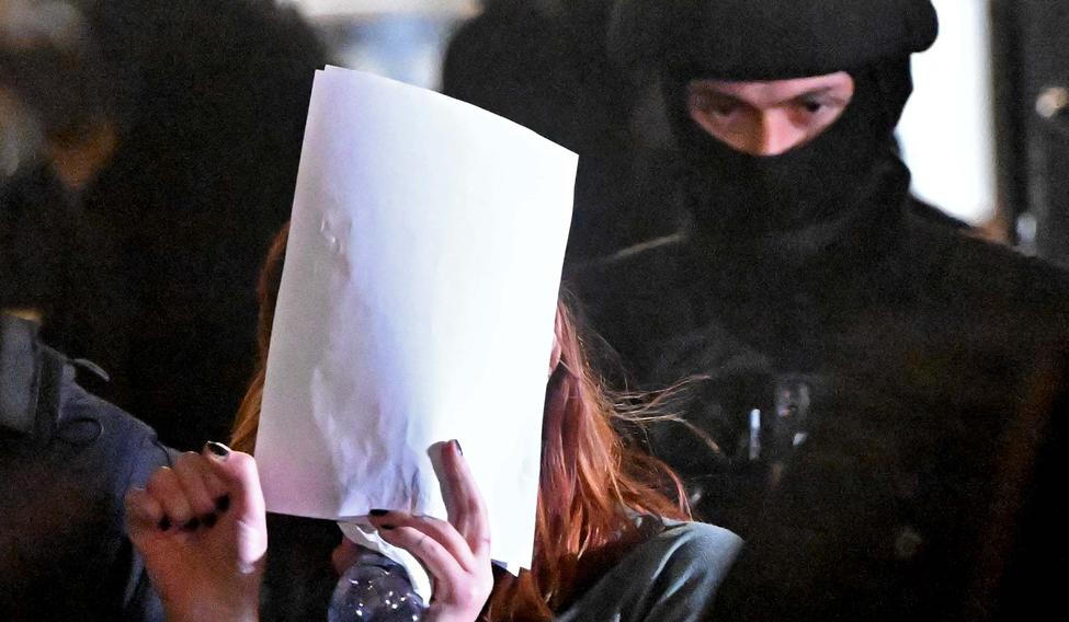 Okresní soud v Pardubicích, obviněná, jednání o vazbě, policisté