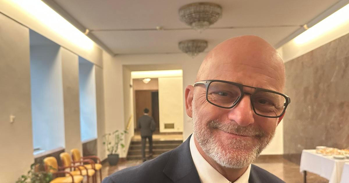 Nejsem Rapl, ujišťoval herec Čermák ve sněmovně. Pokusí se dostat někam, kam chce Xaver