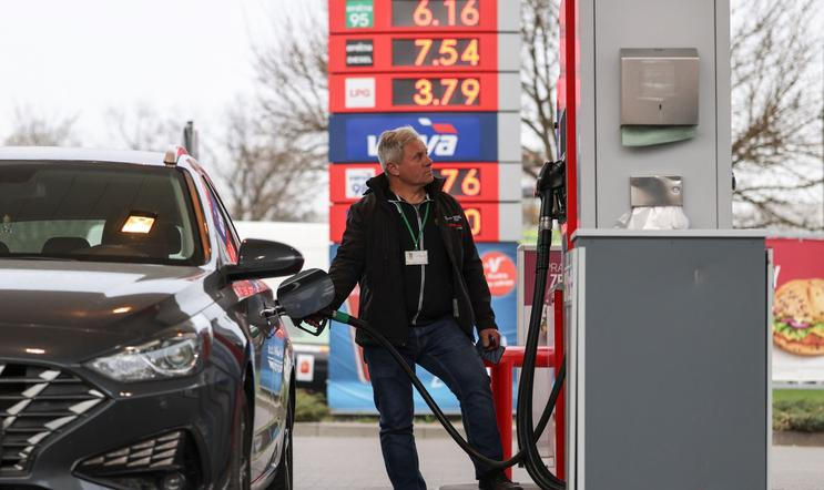Poland capped fuel prices