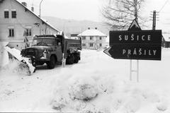 Srní, Tatra 138, sníh