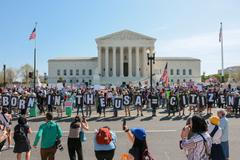 U.S. Supreme Court hears Trump's bid to limit birthright citizenship in Washington
