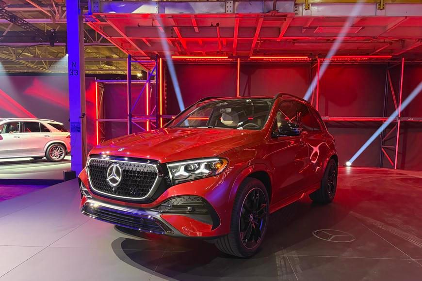 Premiéra SUV, která zajišťují Mercedes-Benzu úspěch. Prohlédli jsme si naživo GLE a GLS