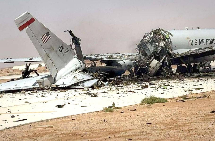 Byť je smyslem amerických a izraelských útoků na Írán zlikvidovat jeho vojenské schopnosti, útok Teheránu na základnu ukázal, že se to ještě úplně nepodařilo.