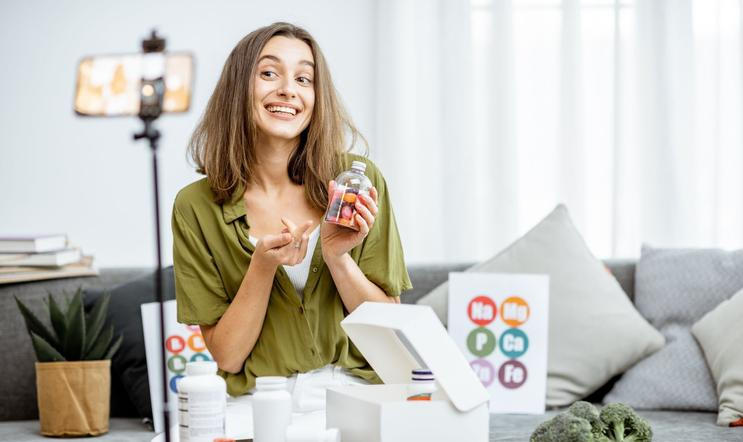 Živnost „influencer“ české paragrafy neznají. Co se týče daní, platí ale pro tvůrce webového obsahu stejná pravidla jako pro živnostníky.  Snímek je ilustrační.