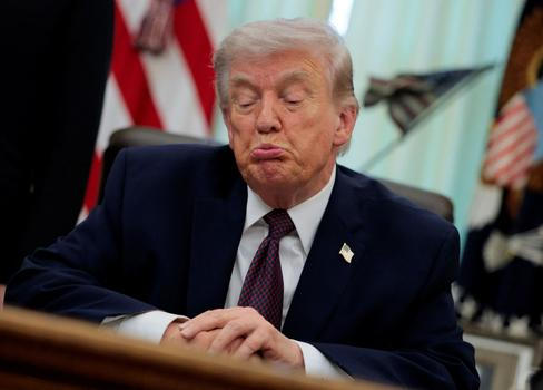 „NATO mě nikdy nepřesvědčilo. Vždy jsem věděl, že je to papírový tygr,“ prohlásil Donald Trump. 