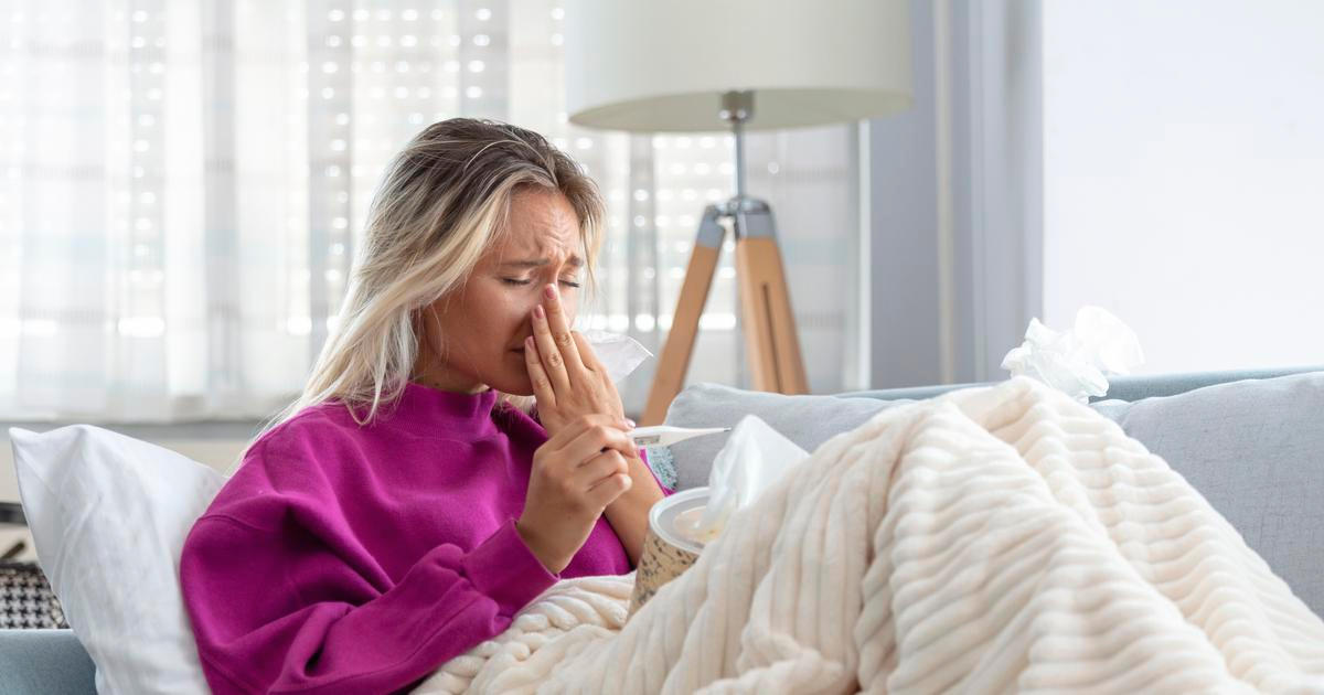 Odolává vakcínám, řeže v krku jako žiletky. Vědci vyhlíží „nový“ covid – úpornou Cikádu