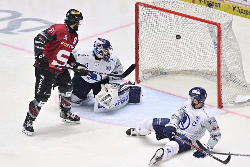 Jak je to možné? diví se expert skóre sedmých zápasů. Kdo by to měl zkusit v zámoří?