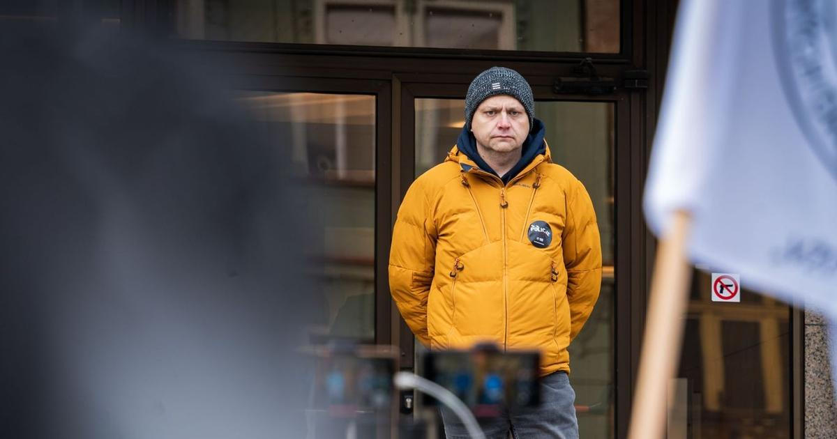 „Lháři, křiváci, podvodníci.“ Policii opouští rebelský velitel, zanechal drsný vzkaz