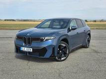 BMW na český trh uvedlo první auto z elektrické rodiny Neue Klasse, SUV iX3 na 800V platformě.