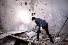 Škoda tyhle fotky minout: jízda na oslu, největší svátky nebo oranžový ostrov 